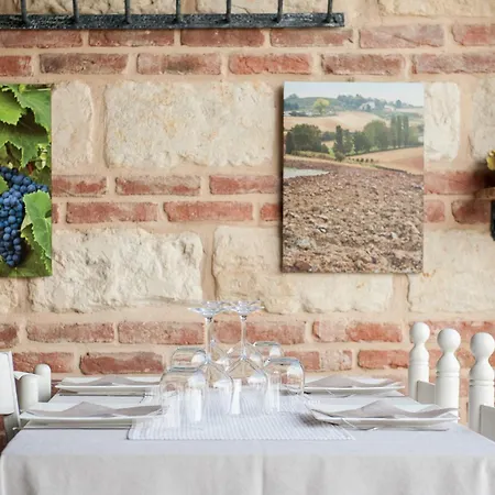 Κατάλυμα σε φάρμα Le Tre Rose - Cantina Zanello Rosignano Monferrato