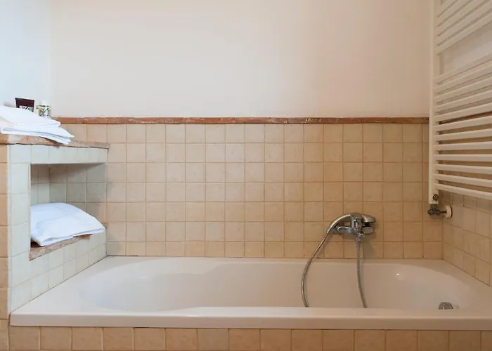 Le Tre Rose - Cantina Zanello Farm stay *